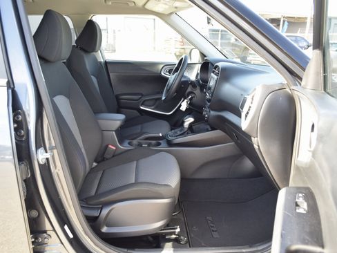 Used 2024 Kia Soul LX w/ Option Group 015 image 23