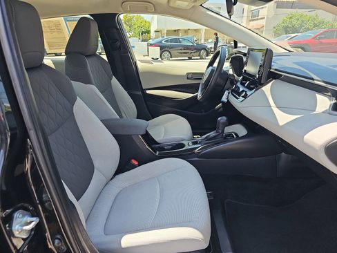 Used 2022 Toyota Corolla LE w/ Carpet Mat Package (TMS) FWD image 10
