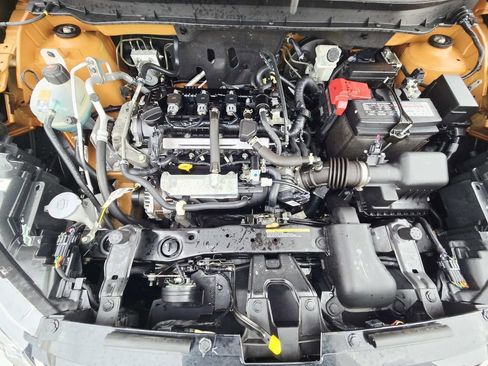 Used 2023 Nissan Kicks SR w/ SR Premium Package image 17