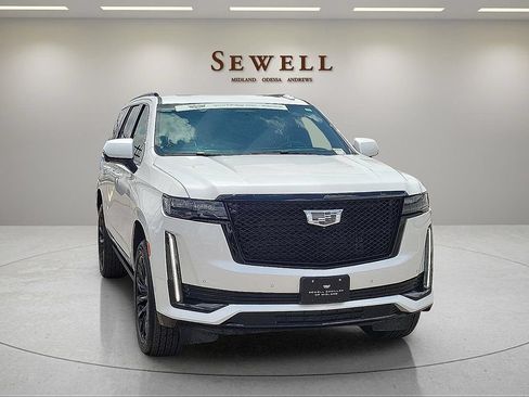 Certified 2024 Cadillac Escalade Sport w/ LPO, ONYX Package AWD/4WD image 7