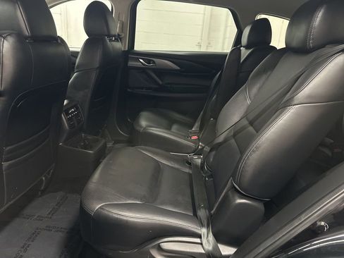 Used 2023 MAZDA CX-9 Touring image 22