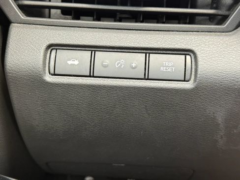 Used 2023 Nissan Altima 2.5 SV AWD/4WD image 28