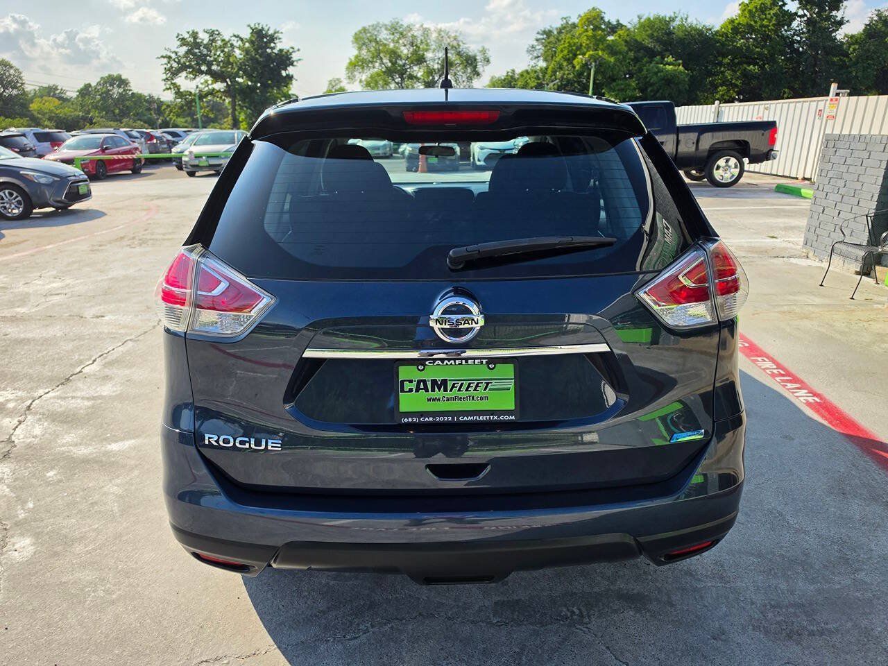 Used 2014 Nissan Rogue S FWD image 11