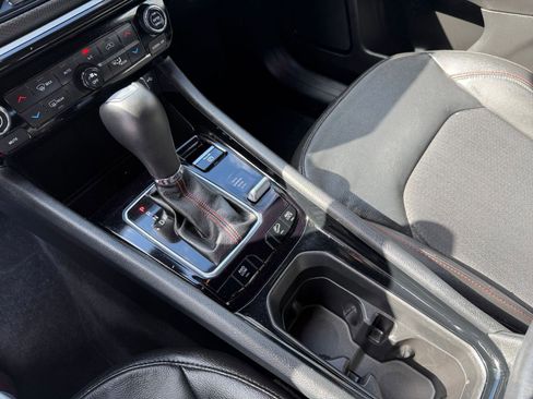 Used 2025 Jeep Compass Trailhawk w/ Trailer Tow Group image 40