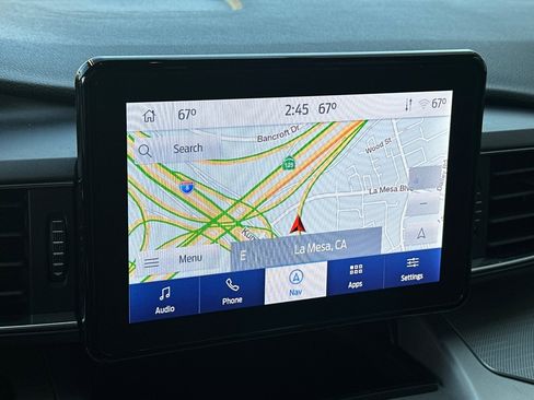 Certified 2022 Ford Explorer XLT w/ Equipment Group 202A image 19