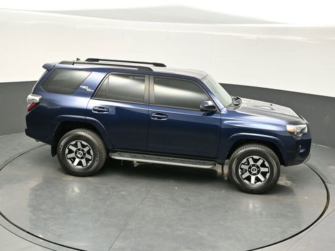 Used 2023 Toyota 4Runner TRD Off-Road AWD/4WD image 40