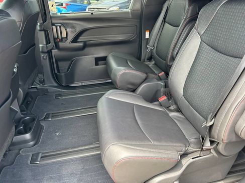 Certified 2026 Toyota Sienna XSE FWD image 18