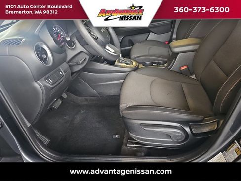 Used 2024 Kia Forte LXS image 17