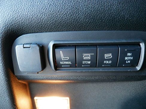 Used 2019 Ford Explorer Sport image 22