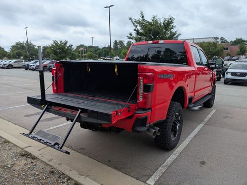 Certified 2025 Ford F250 XLT w/ Black Appearance Package AWD/4WD image 37
