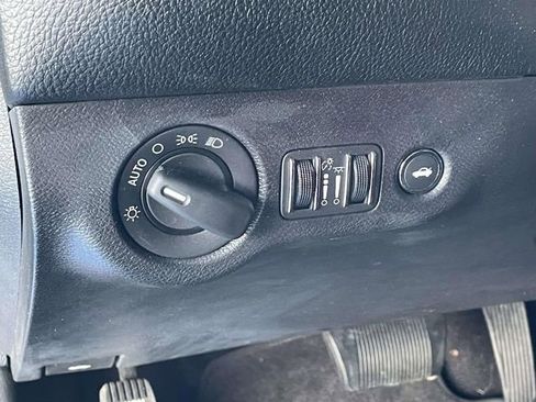 Used 2019 Dodge Challenger SRT Hellcat Redeye image 18