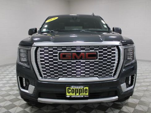Used 2021 GMC Yukon Denali w/ LPO, Illumination Package AWD/4WD image 7