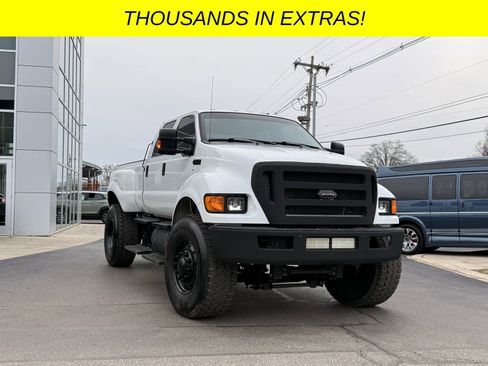 Used 2012 Ford F650 2WD Crew Cab Super Duty image 1