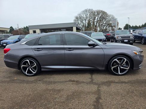 Used 2020 Honda Accord Sport image 5