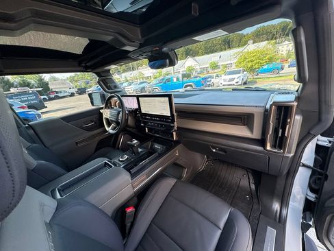 Used 2025 GMC Hummer EV 2X AWD/4WD image 64