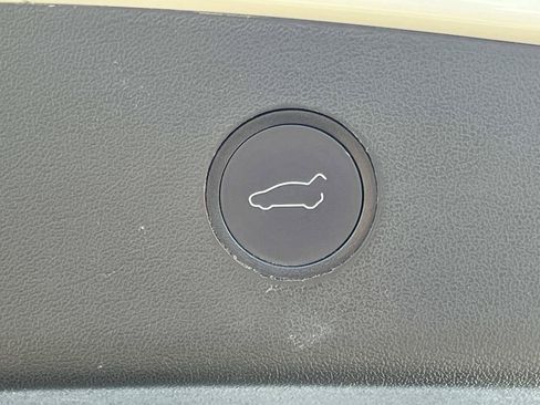 Used 2022 Tesla Model 3 Long Range AWD/4WD image 12