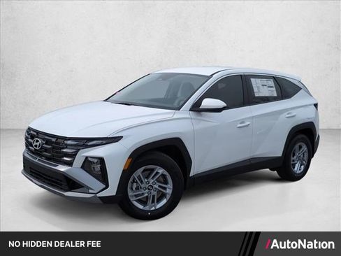 Certified 2026 Hyundai Tucson SE FWD image 1