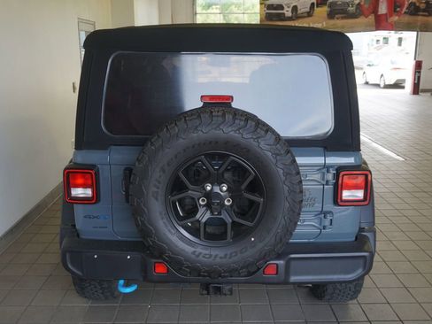 Used 2024 Jeep Wrangler Unlimited AWD/4WD image 16