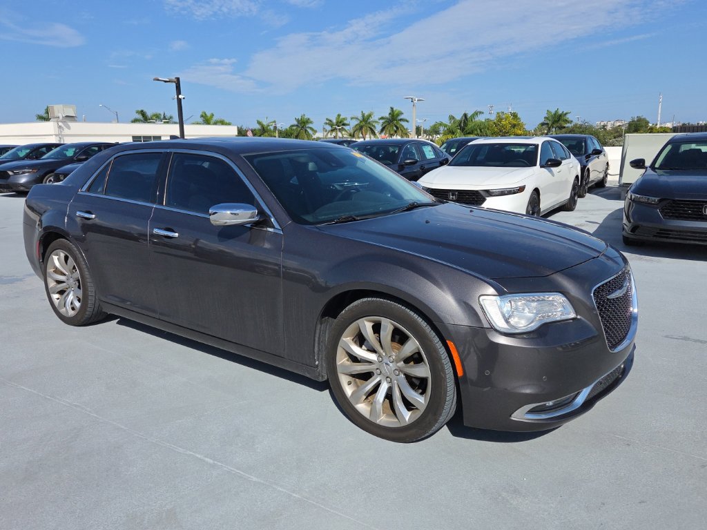 Used 2017 Chrysler 300 C w/ Safetytec Plus Group RWD image 1