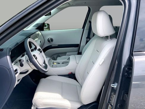 Used 2026 Hyundai Palisade Calligraphy FWD image 9