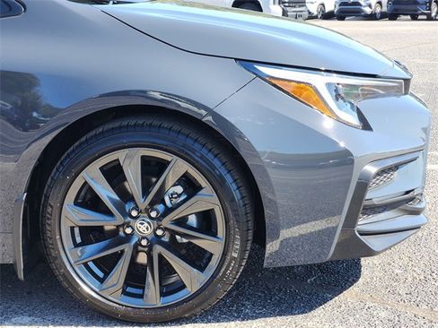 Used 2025 Toyota Corolla SE image 5