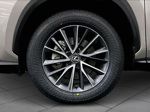 Used 2024 Lexus NX 250 FWD image 10