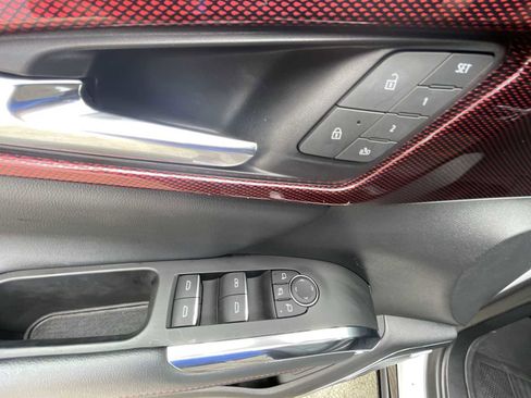 Certified 2024 Chevrolet Traverse RS image 23