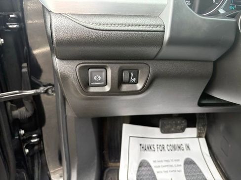 Used 2019 GMC Acadia SLT w/ Black Edition AWD/4WD image 17