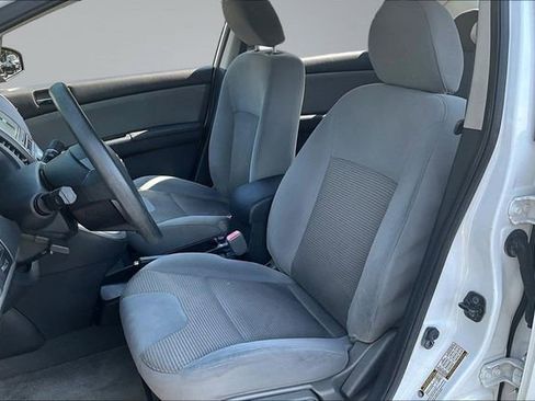 Used 2010 Nissan Sentra 2.0 SR FWD image 17