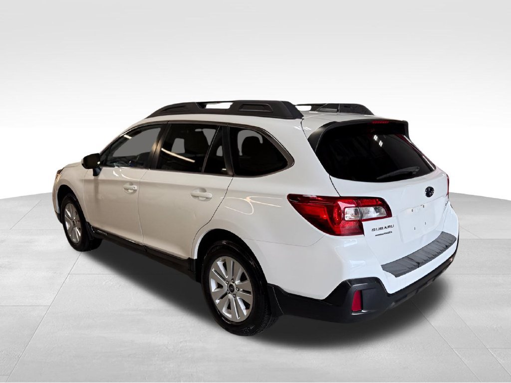 Used 2019 Subaru Outback 2.5i Premium AWD/4WD image 3