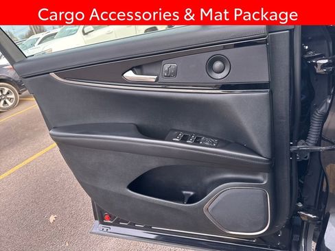 Used 2022 Lincoln Nautilus Reserve w/ Luxury Package image 9