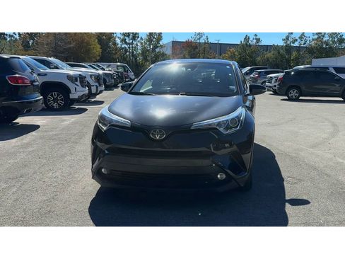 Used 2019 Toyota C-HR Limited image 3