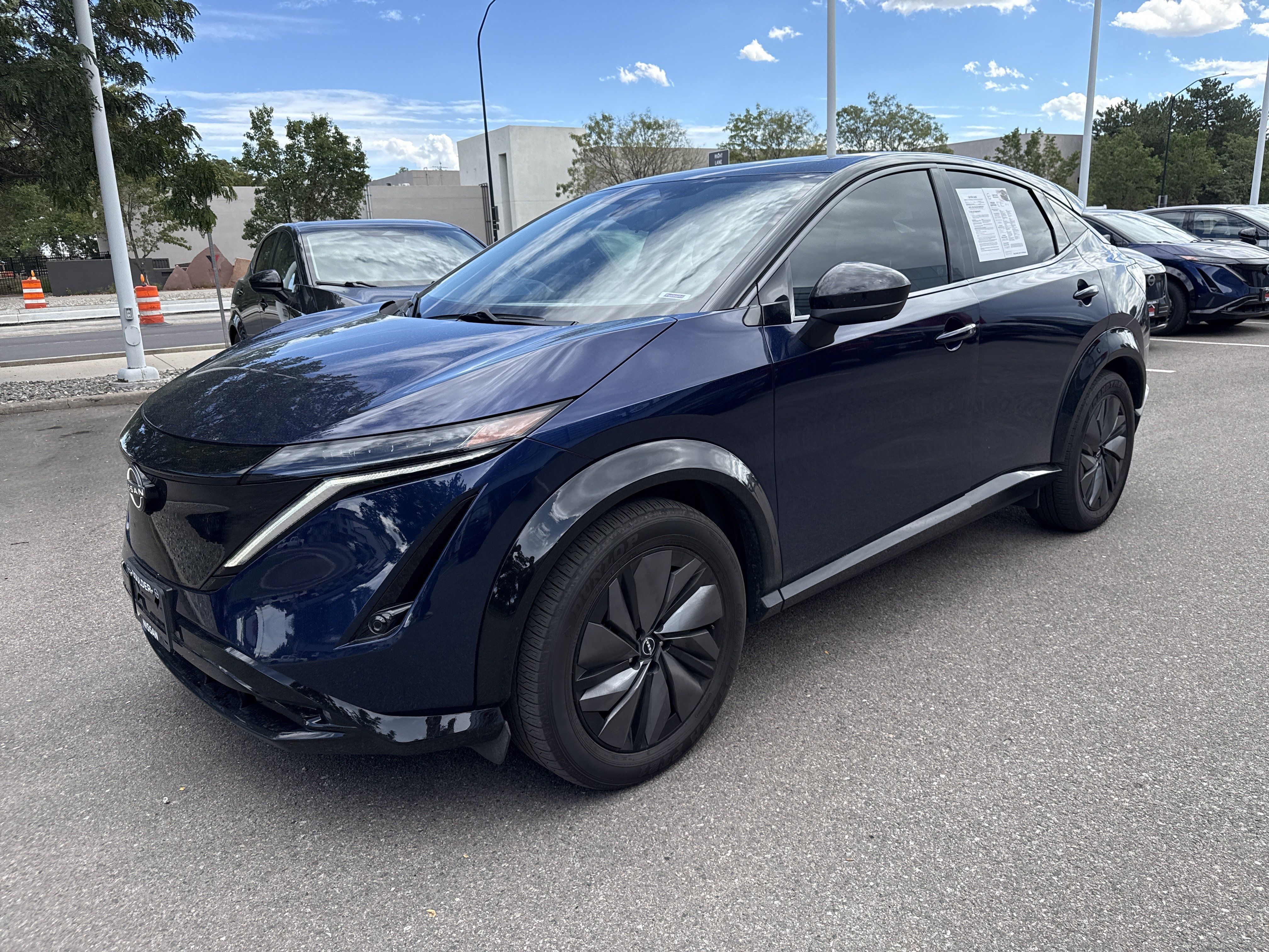 Used 2024 Nissan Ariya AWD image 3