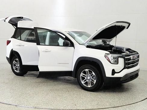 Used 2026 GMC Terrain Elevation FWD image 9