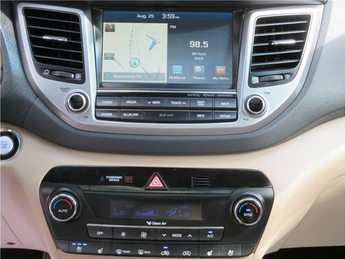 Used 2017 Hyundai Tucson Limited w/ Limited Ultimate Package 03 AWD/4WD image 7