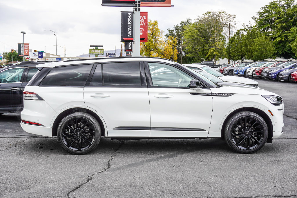 Used 2024 Lincoln Aviator Reserve w/ Jet Package AWD/4WD image 24