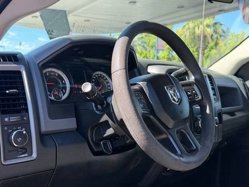 Used 2018 RAM 3500 Tradesman w/ Chrome Appearance Group AWD/4WD image 14
