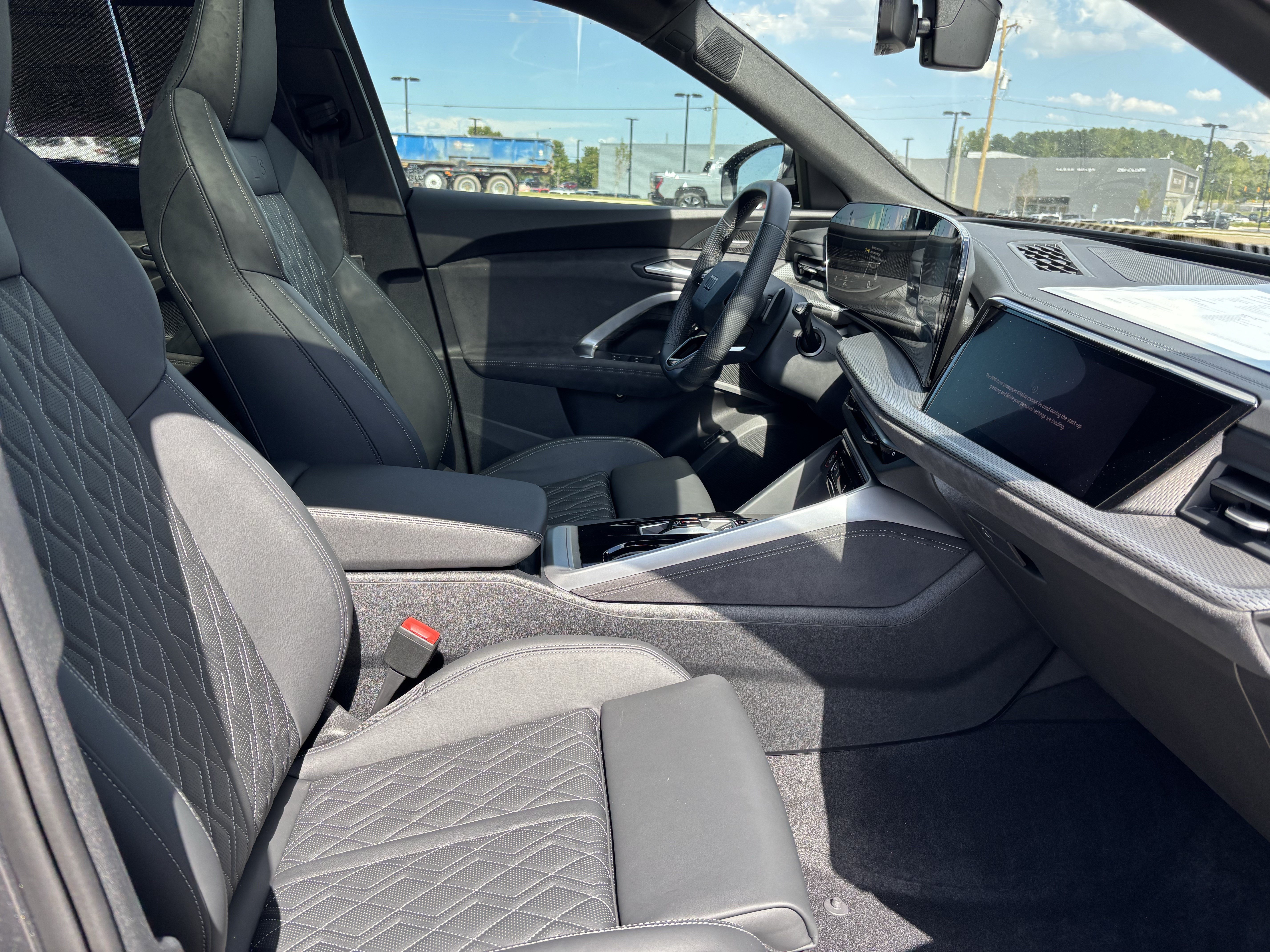 Certified 2026 Audi SQ5 Premium Plus AWD/4WD image 35