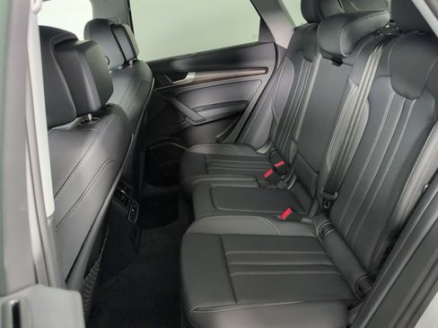 Certified 2025 Audi Q5 2.0T Premium Plus w/ Premium Plus Package image 22