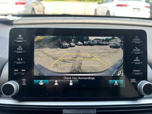 Used 2019 Honda Accord Sport image 17