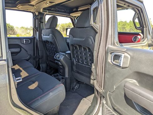 Used 2021 Jeep Gladiator Rubicon w/ LED Lighting Group image 39