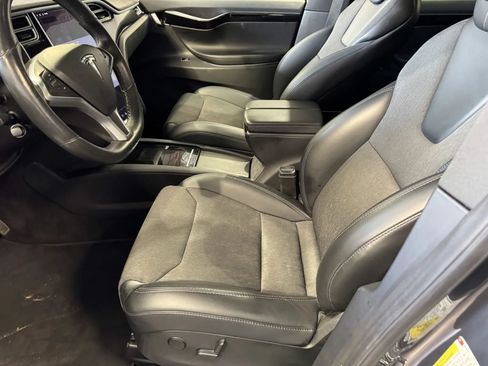 Used 2017 Tesla Model X AWD/4WD image 13