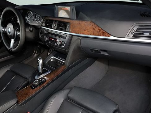 Used 2015 BMW 328i Sedan RWD image 18