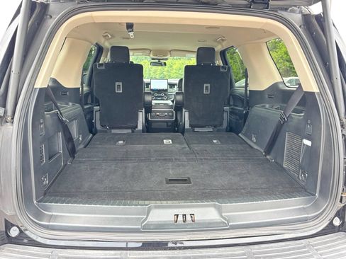 Used 2024 Ford Expedition XLT AWD/4WD image 16
