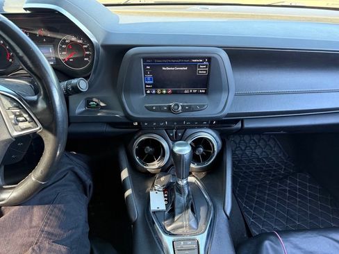 Used 2023 Chevrolet Camaro LT RWD image 9