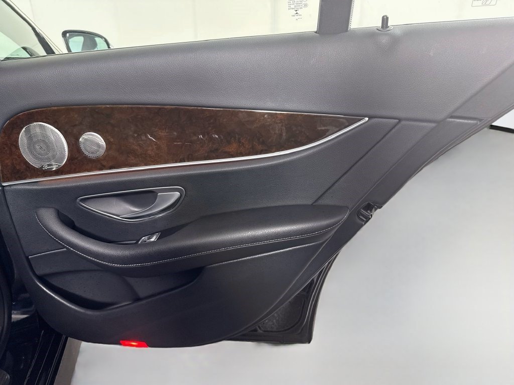 Used 2022 Mercedes-Benz E 350 Sedan w/ Driver Assistance Package image 26