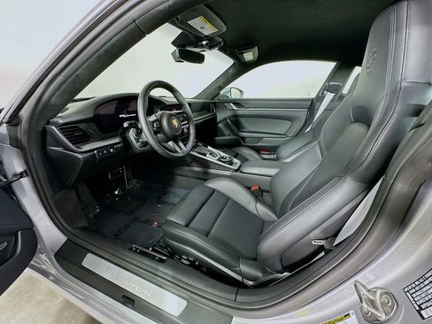 New 2026 Porsche 911 Carrera image 5