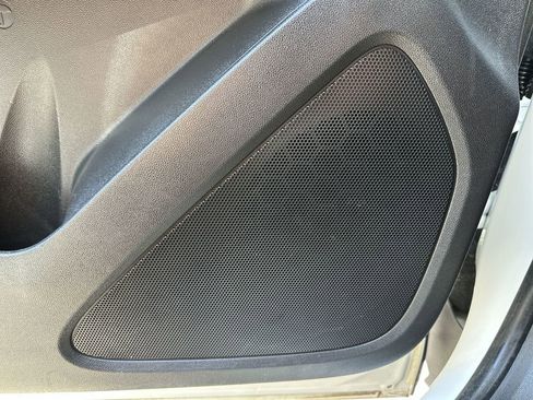 Used 2023 Chevrolet Equinox LT FWD image 30