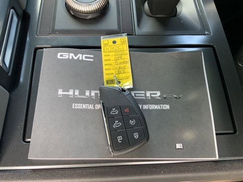 New 2025 GMC Hummer EV 3X image 66