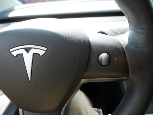 Used 2021 Tesla Model 3 Long Range AWD/4WD image 26